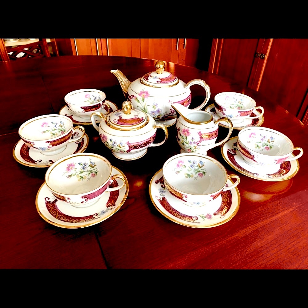 Vintage Gold Plated Fine Porcelain Tea / coffee cups saucers & serving set 17 Pc